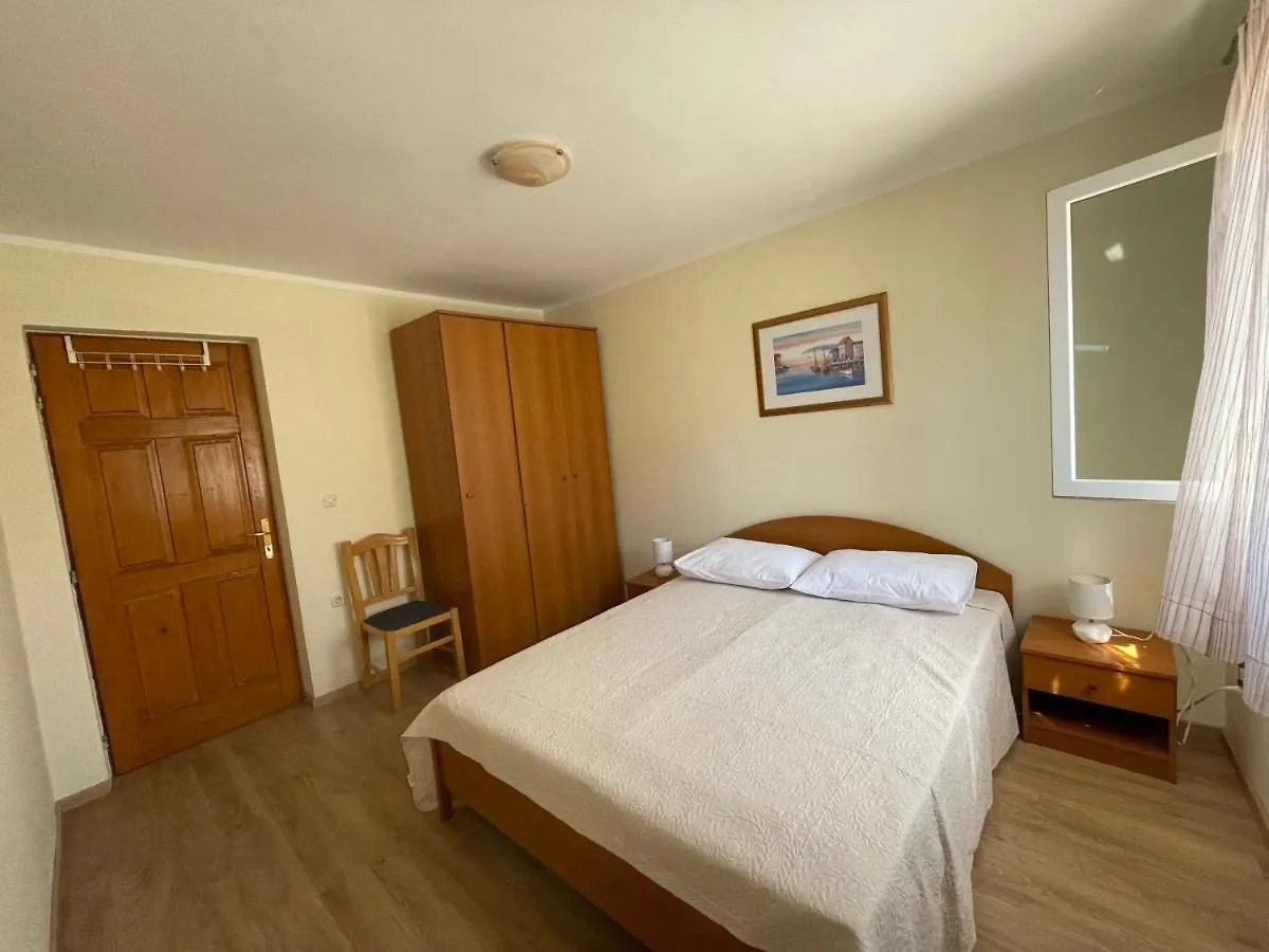 Apartmani Arija Trogir 0*,