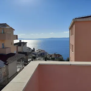 Ljulj Apartman