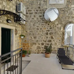 Marin Traù